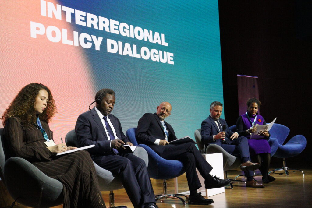 Sesión inaugural del Tercer Diálogo Interregional sobre Educación y Desarrollo