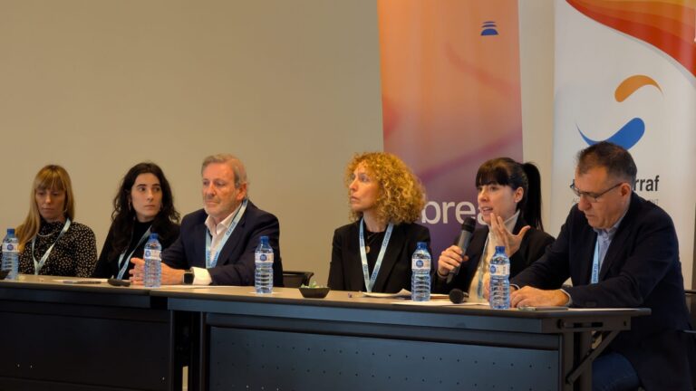 Connecting sectors and regions to address climate challenges in tourism